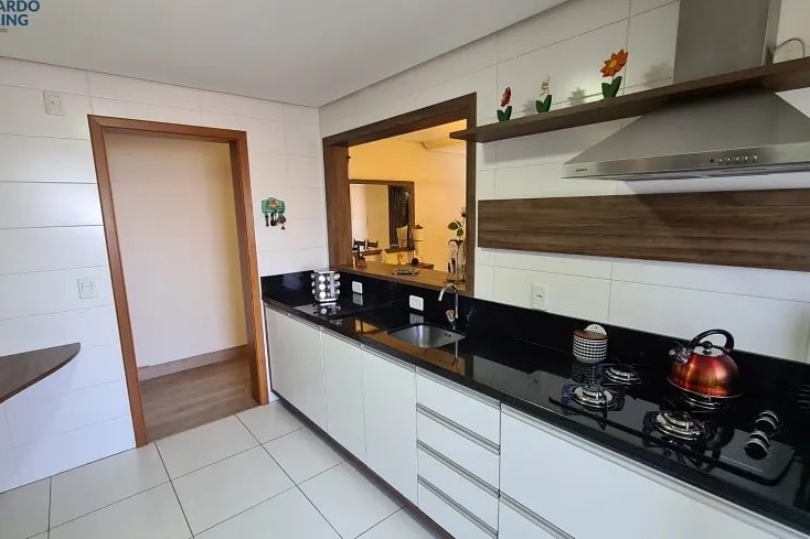 Apartamento à Venda em Esteio com 3 Quartos e 2 banheiros, 102 m²