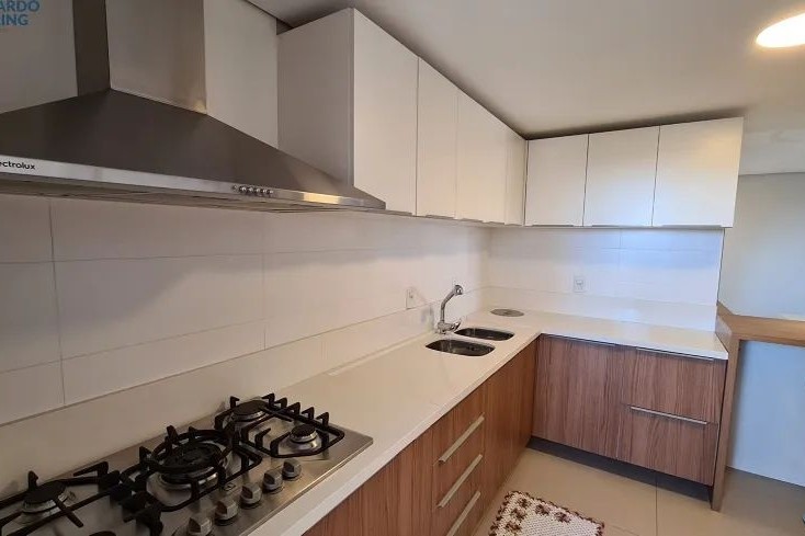 Apartamento à Venda em Esteio com 3 Quartos e 3 banheiros, 120 m²