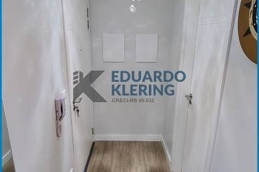 Apartamento à Venda em Esteio com 2 Quartos e 2 banheiros, 82 m²