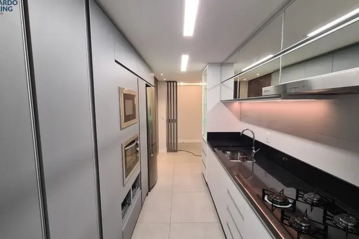 Apartamento à Venda em Esteio Mobiliado e 2 quartos, 97 m²