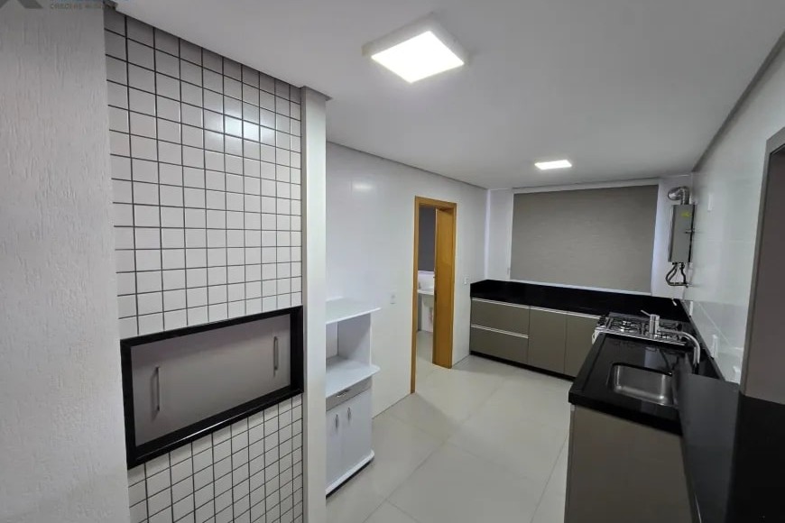 Apartamento à Venda em Esteio com 2 Quartos e 2 banheiros, 98 m²