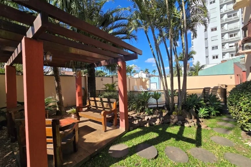 Apartamento à Venda em Esteio com 3 Quartos e 2 banheiros, 119 m²