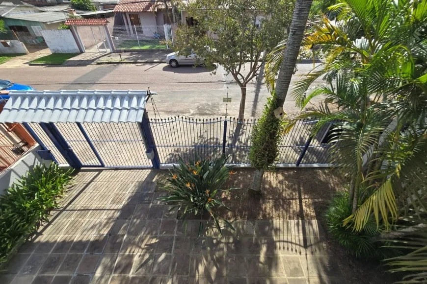 Sobrado à Venda em Sapucaia do Sul com 3 Quartos e 3 banheiros, 236 m²