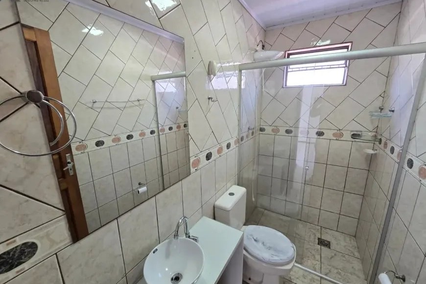 Casa à Venda em Esteio com 2 Quartos e 1 banheiro, 70 m²