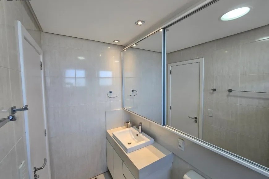 Apartamento à Venda em Esteio com 3 Quartos e 2 banheiros, 103 m²