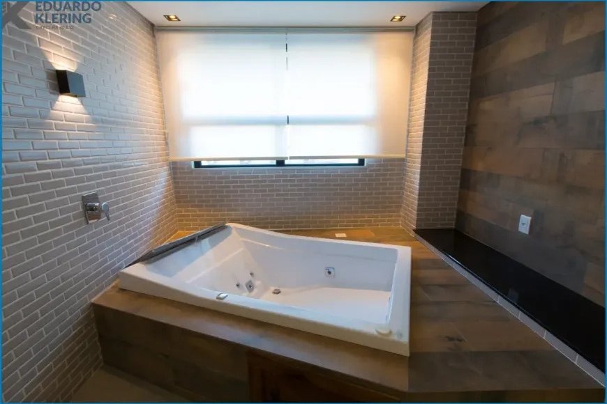 Apartamento em Esteio à Venda com 2 Quartos, 97m²
