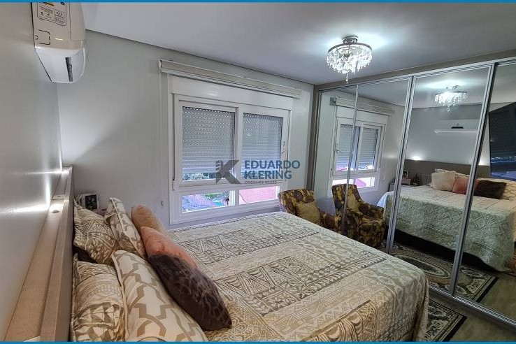 Apartamento à Venda em Esteio com 2 Quartos e 2 banheiros, 82 m²