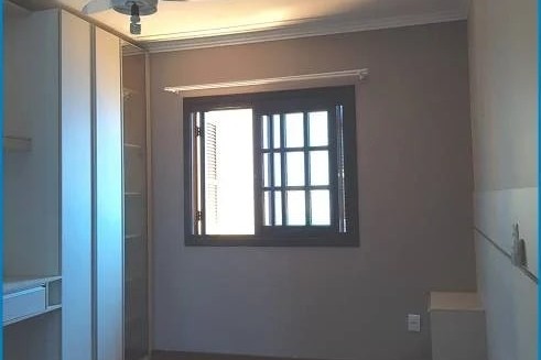 Casa à Venda em Esteio com 3 Quartos e 3 banheiros, 125 m²