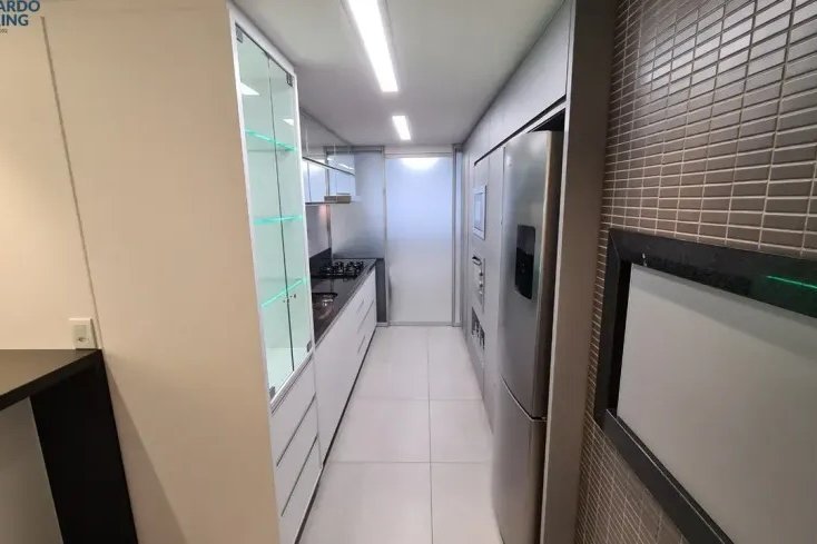 Apartamento à Venda em Esteio Mobiliado e 2 quartos, 97 m²