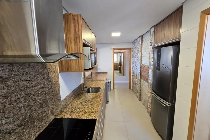 Apartamento à Venda em Esteio com 3 Quartos e 3 banheiros, 115 m²