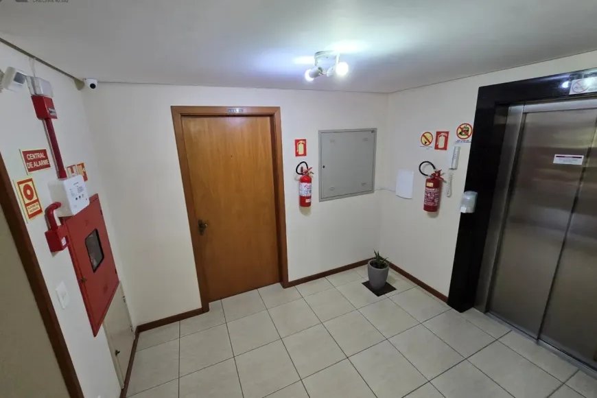 Apartamento à Venda em Esteio com 1 Quarto e 1 banheiro, 50 m²