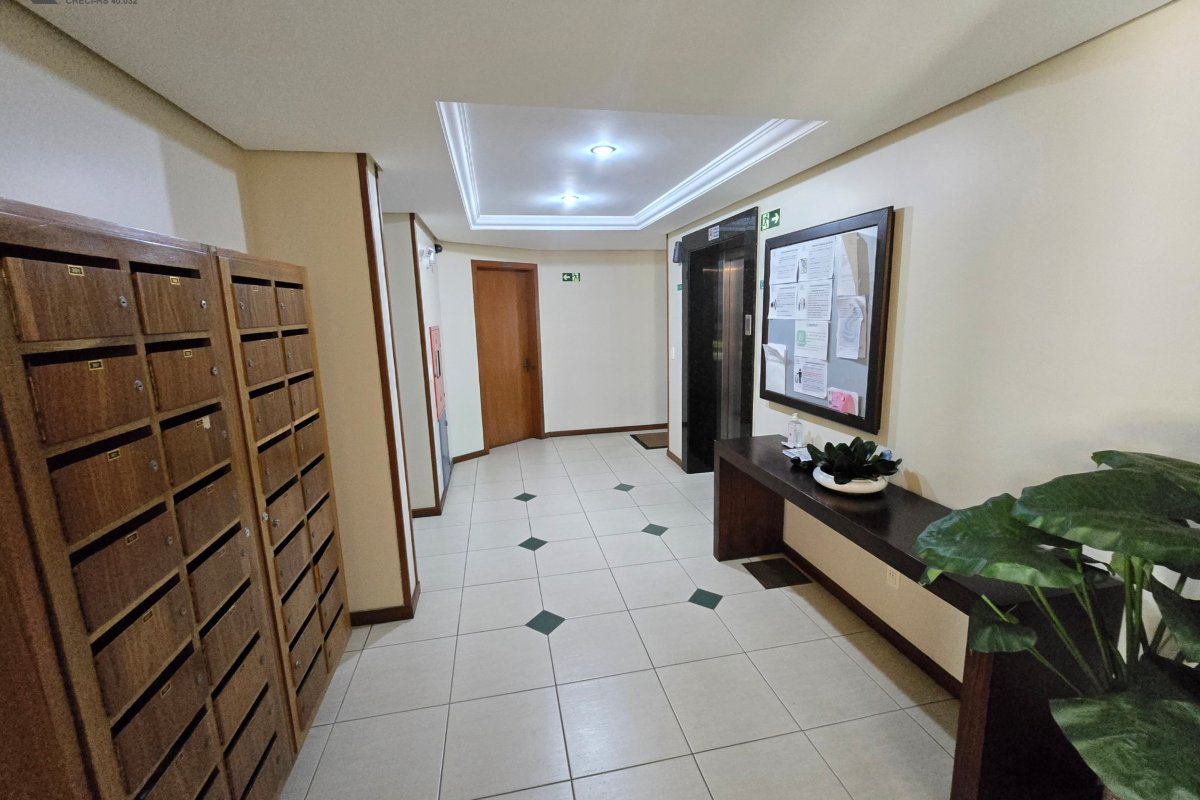 Apartamento à Venda em Esteio  2 Quartos e 1 banheiro, 80 m²