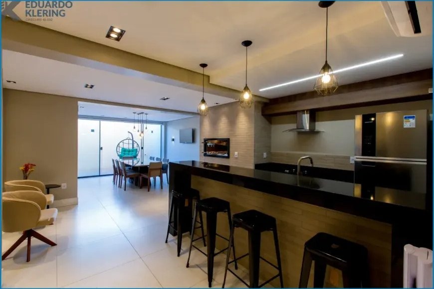 Apartamento em Esteio à Venda com 2 Quartos, 97m²