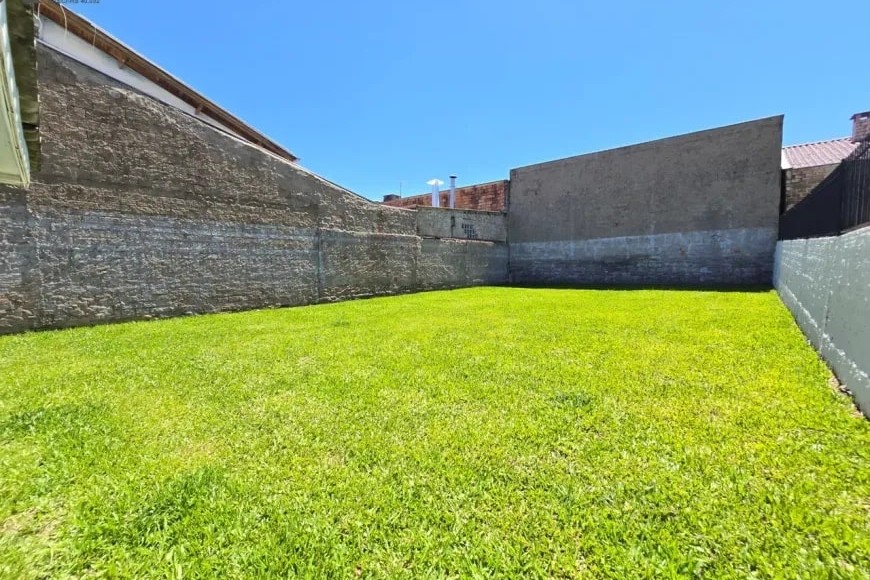 Casa à Venda em Esteio com 2 Quartos e 1 banheiro, 70 m²