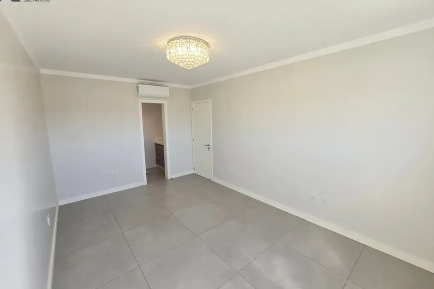 Apartamento em Esteio à Venda com 2 Quartos, 97m²