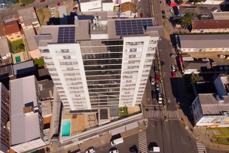 Apartamento à Venda em Esteio com 3 Quartos e 3 banheiros, 134 m²