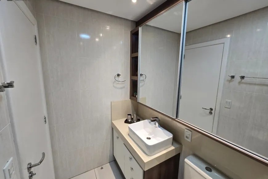 Apartamento à Venda em Esteio com 3 Quartos e 2 banheiros, 103 m²