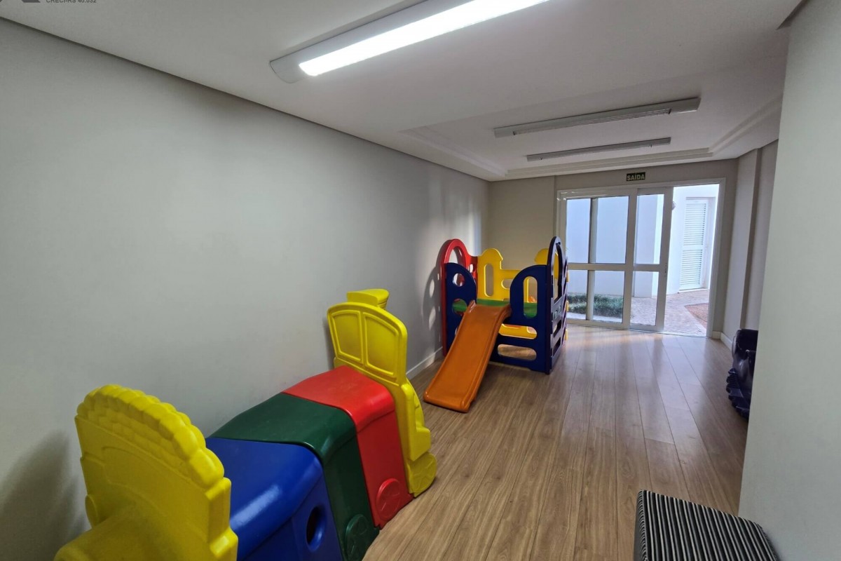 Cobertura à Venda em Esteio com 2 Quartos e 3 banheiros, 172 m²