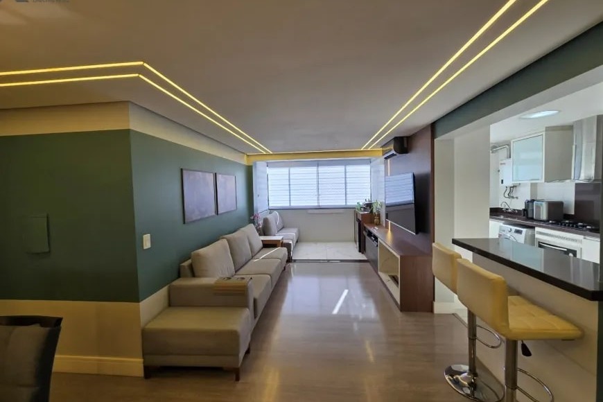 Apartamento à Venda em Esteio com 3 Quartos e 2 banheiros, 103 m²