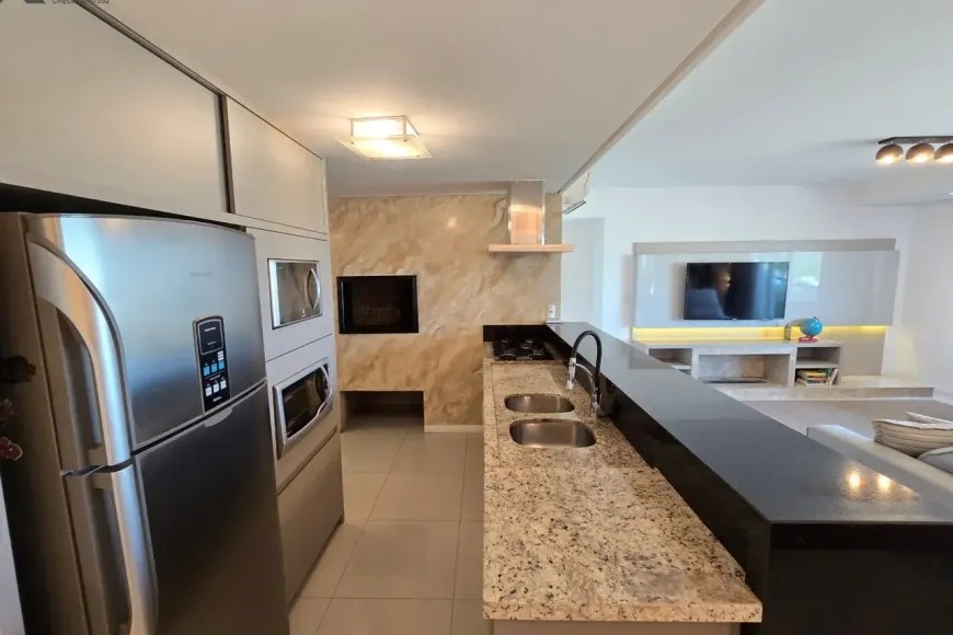 Apartamento à Venda em Esteio com 2 Quartos e 3 banheiros, 120 m²