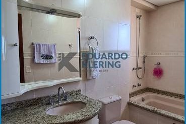 Apartamento à Venda em Esteio com 3 Quartos e 2 banheiros, 122 m²