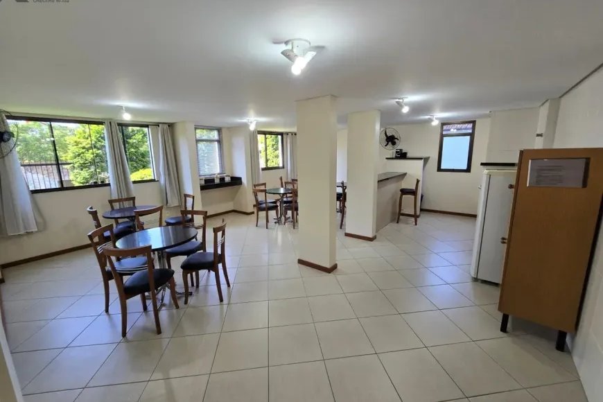 Apartamento à Venda em Esteio com 1 Quarto e 1 banheiro, 50 m²