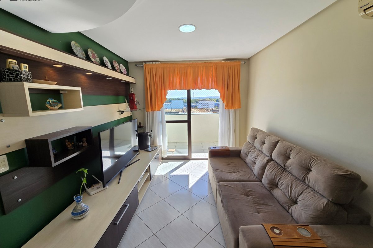 Apartamento à Venda em Esteio  2 Quartos e 1 banheiro, 80 m²
