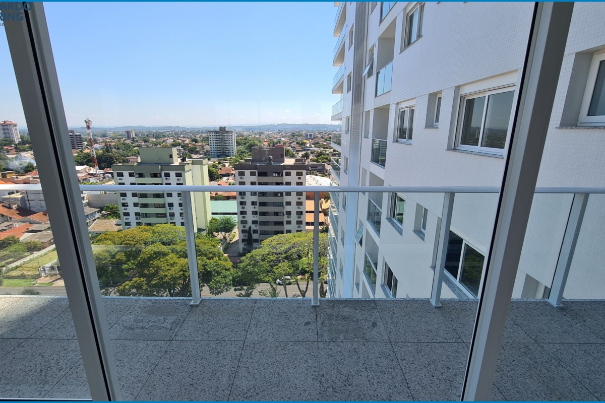 Apartamento à Venda em Esteio com 3 Quartos e 5 banheiros, 243 m²