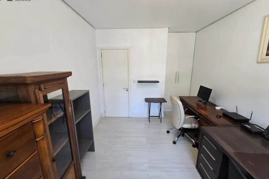 Casa Alto Padrão à Venda em Esteio com 3 Quartos e 4 banheiros à Venda, 338 m²