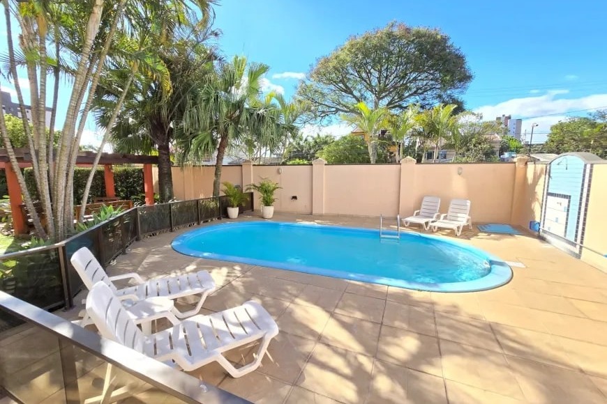 Apartamento à Venda em Esteio com 3 Quartos e 2 banheiros, 119 m²