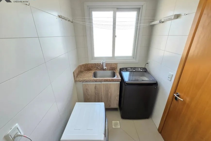 Apartamento à Venda em Esteio com 3 Quartos e 3 banheiros, 115 m²