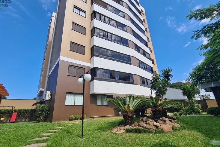 Apartamento à Venda em Esteio com 3 Quartos e 2 banheiros, 102 m²