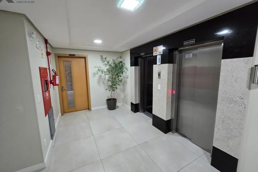 Apartamento à Venda em Esteio com 3 Quartos e 2 banheiros, 103 m²