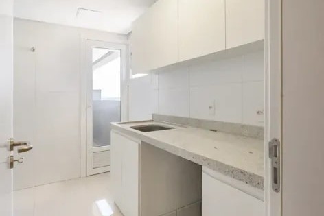 Apartamento à Venda em Esteio com 3 Quartos e 3 banheiros, 134 m²