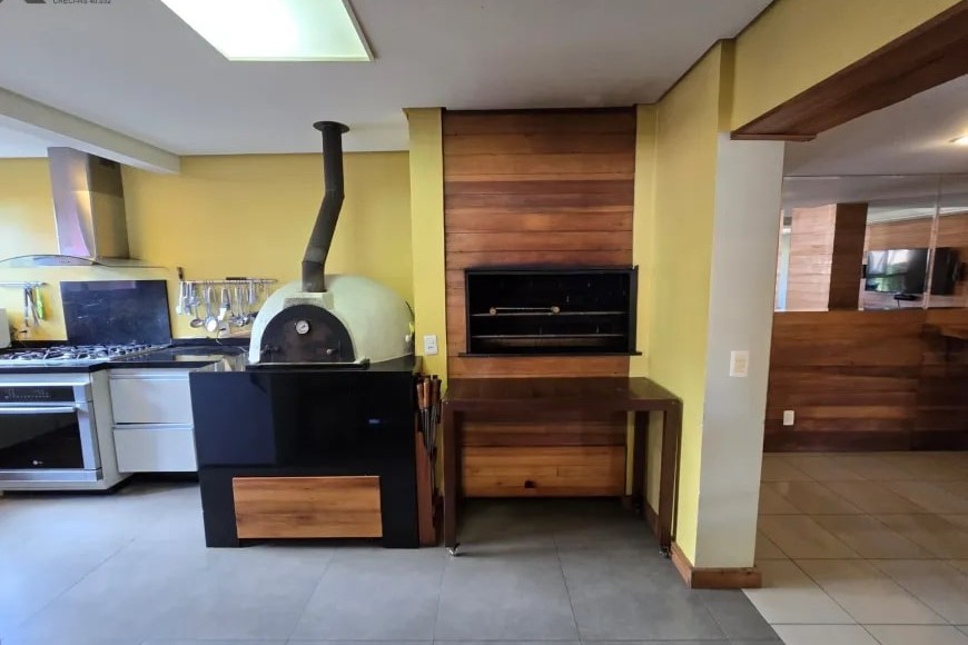 Apartamento à Venda em Esteio com 3 Quartos e 2 banheiros, 119 m²