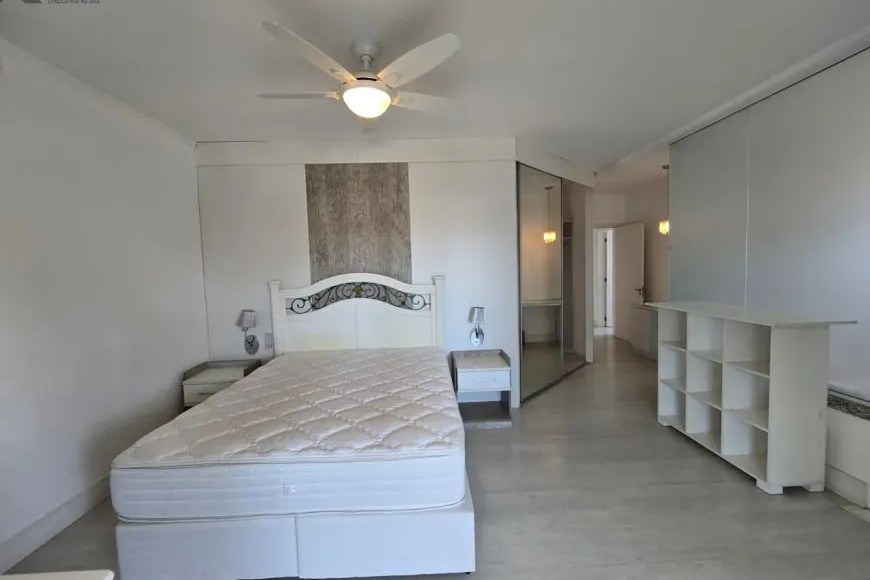 Casa Alto Padrão à Venda em Esteio com 3 Quartos e 4 banheiros à Venda, 338 m²