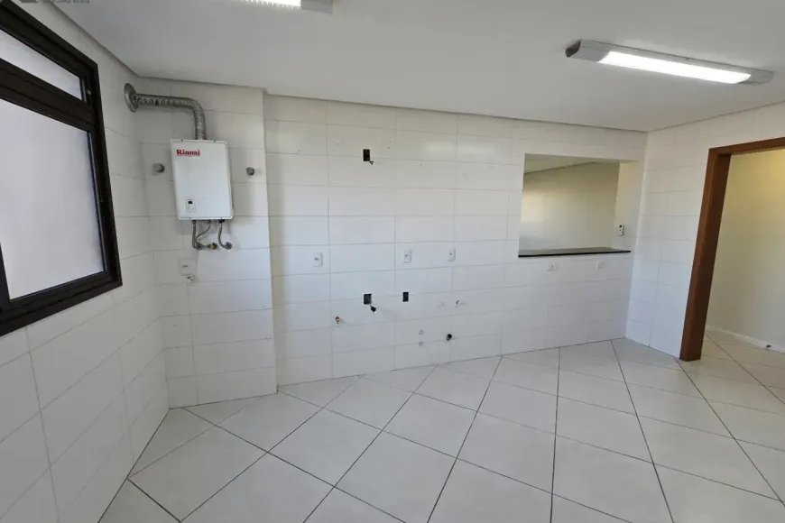 Apartamento à Venda no Centro de Esteio com 2 Quartos e 2 Banheiros, 94 m²