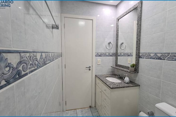 Apartamento à Venda em Esteio com 3 Quartos e 2 banheiros, 104 m²