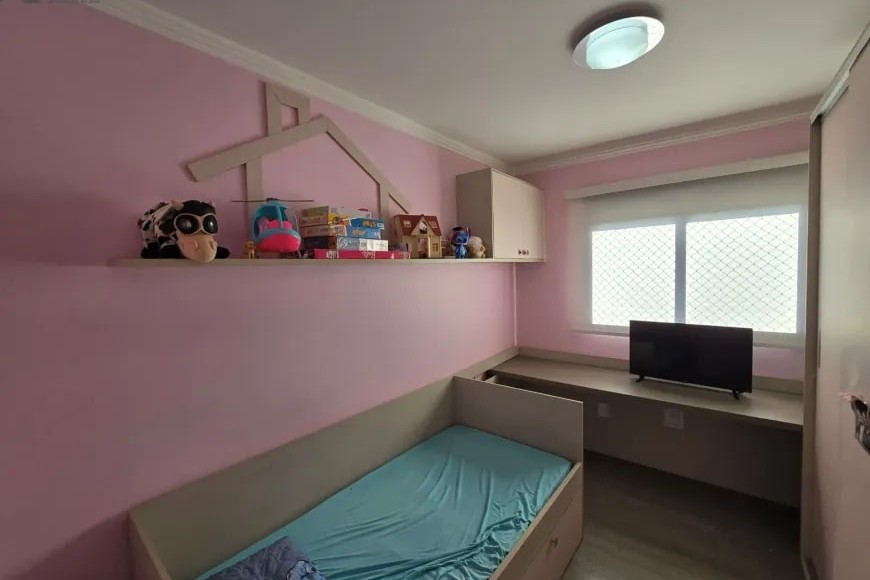 Apartamento à Venda em Esteio com 3 Quartos e 2 banheiros, 103 m²