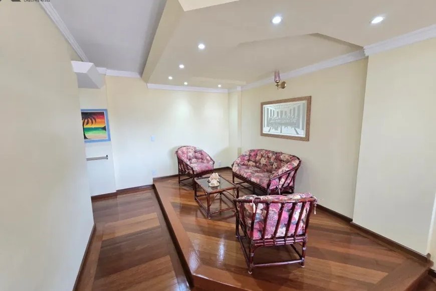 Apartamento no Centro de Esteio à Venda com 3 Quartos, 140m²