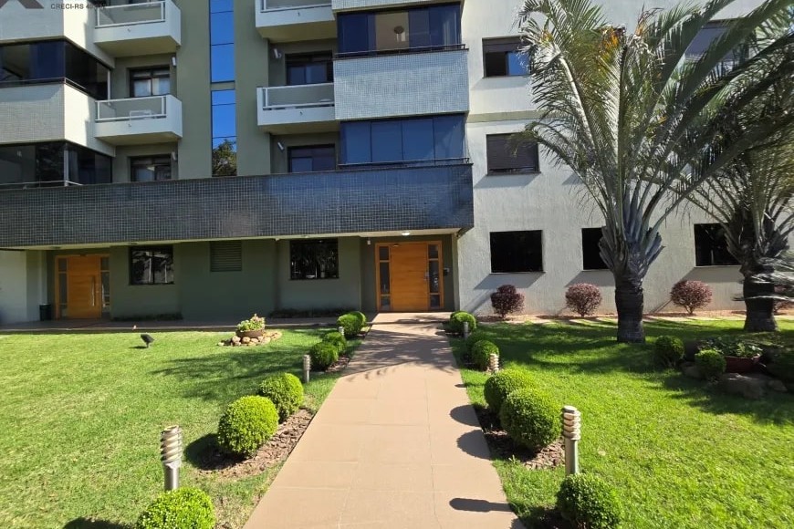 Apartamento à Venda em Esteio com 3 Quartos e 2 banheiros, 107 m²