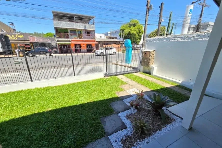 Casa à Venda em Esteio com 2 Quartos e 1 banheiro, 70 m²