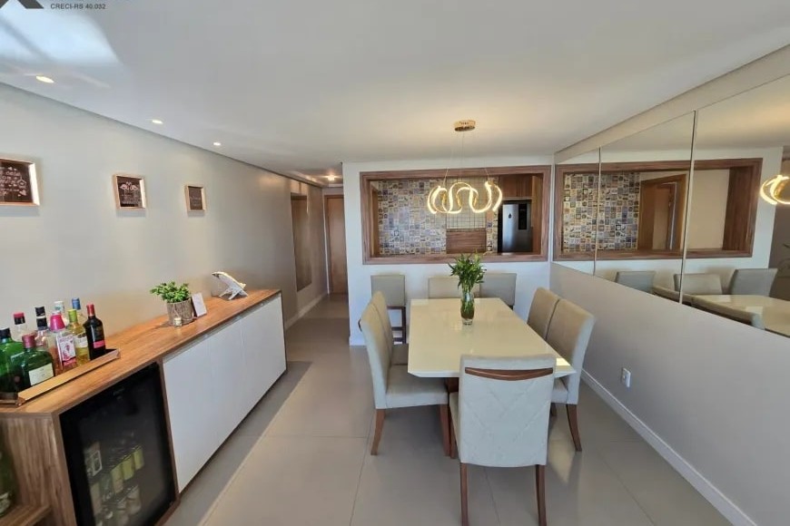 Apartamento à Venda em Esteio com 3 Quartos e 3 banheiros, 115 m²