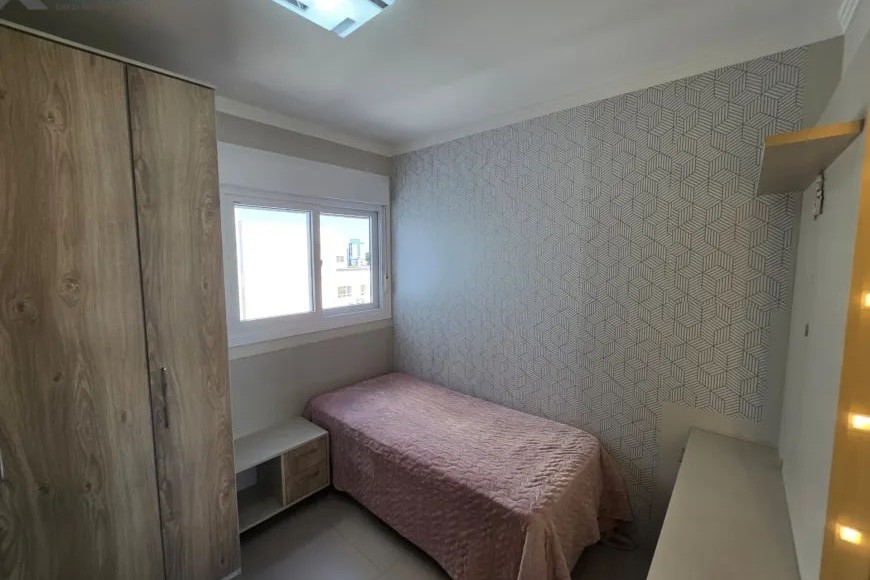Apartamento à Venda em Esteio com 3 Quartos e 3 banheiros, 115 m²