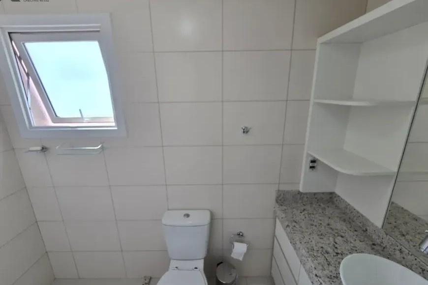 Apartamento à Venda em Esteio com 2 Quartos e 3 banheiros, 120 m²