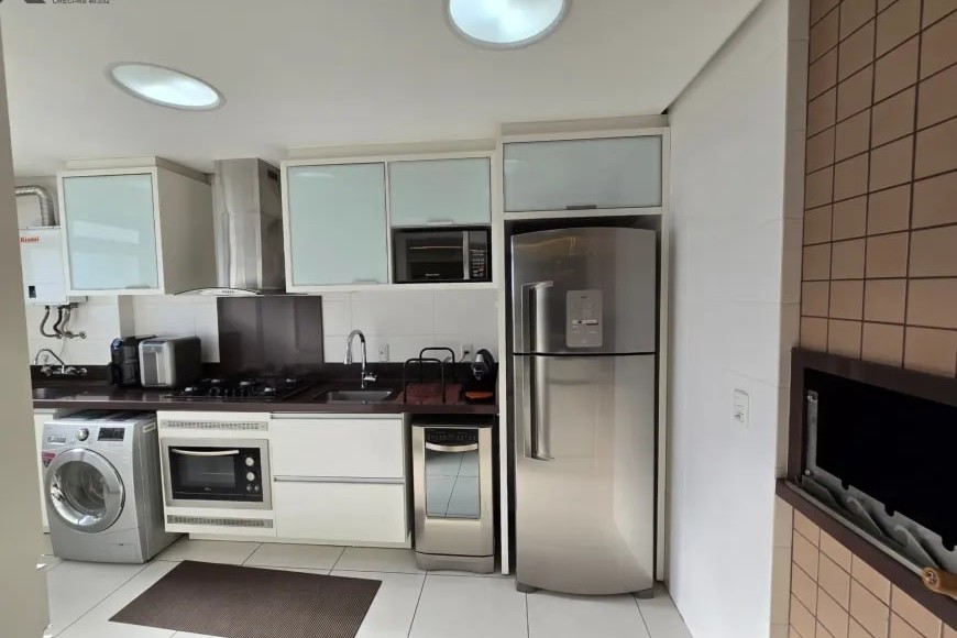Apartamento à Venda em Esteio com 3 Quartos e 2 banheiros, 103 m²