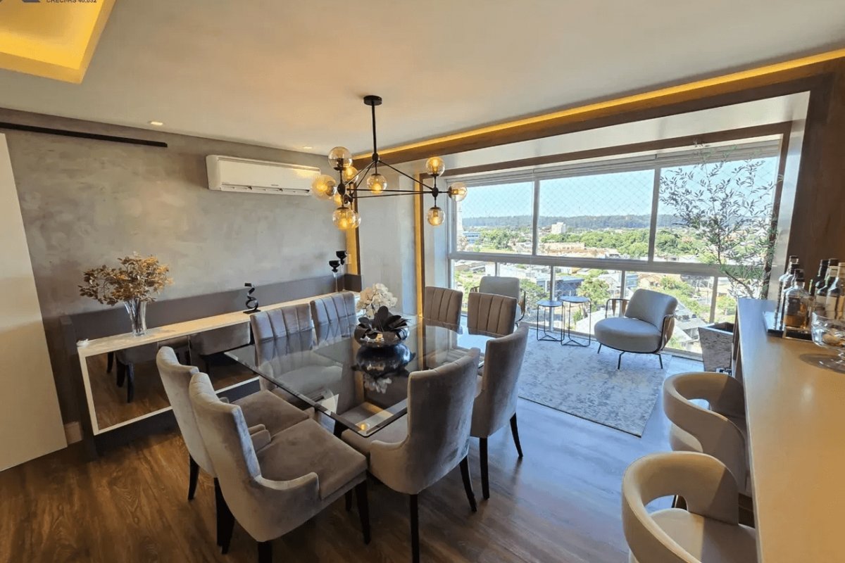 Apartamento à Venda em Esteio com 3 Quartos e 3 banheiros, 119 m²