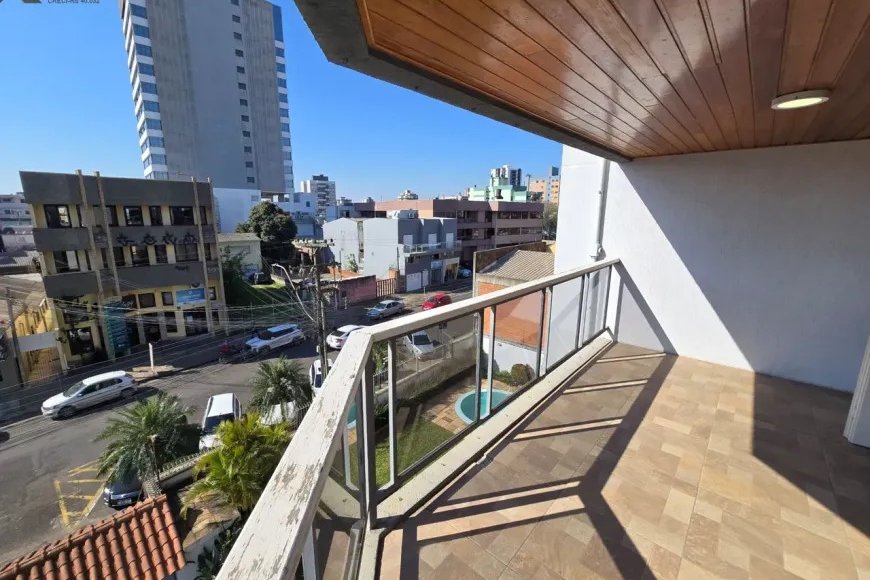 Apartamento no Centro de Esteio à Venda com 3 Quartos, 140m²