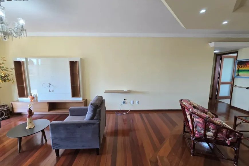 Apartamento no Centro de Esteio à Venda com 3 Quartos, 140m²