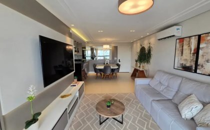 Apartamento à Venda em Esteio com 3 Quartos e 2 banheiros, 126 m²